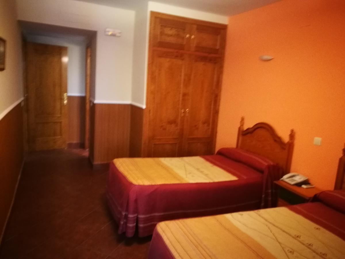 Hostal Hueso Trujillo Exteriér fotografie