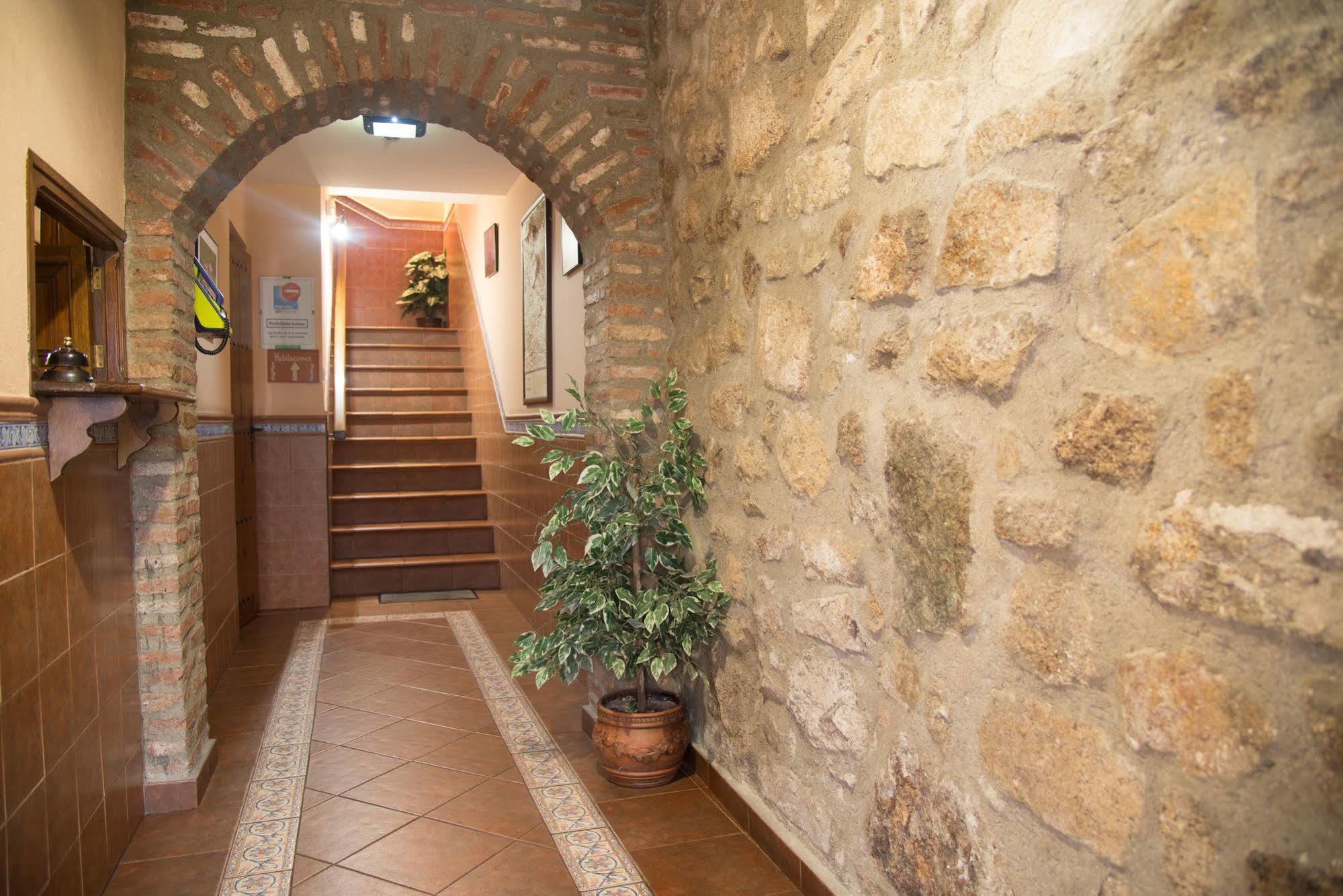 Hostal Hueso Trujillo Exteriér fotografie