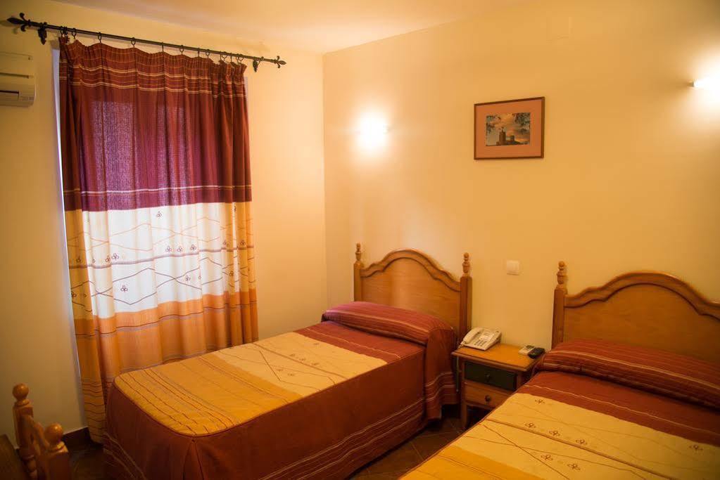Hostal Hueso Trujillo Exteriér fotografie